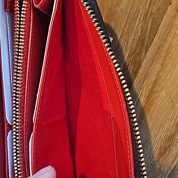 Christian Louboutin Pannetone zippy wallet - Picture 7 of 9